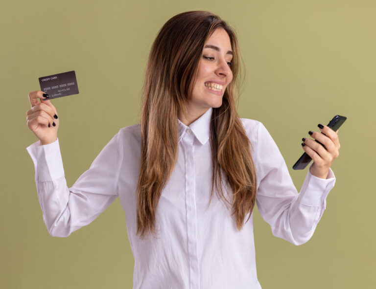 Cómo Activar una Tarjeta Mastercard