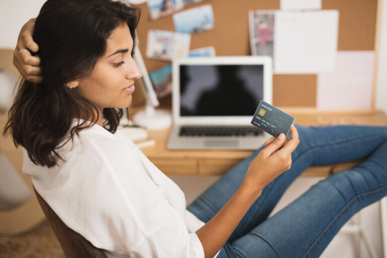Líneas para Atención Mastercard – 0800 y online